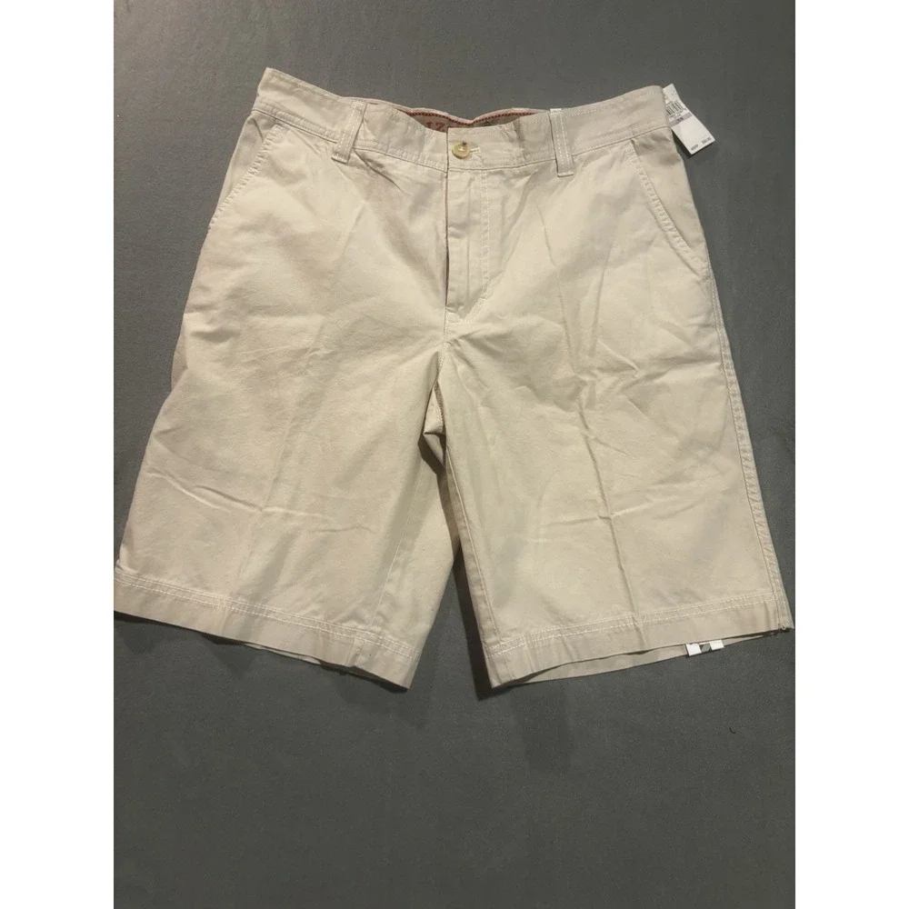 NEW IZOD Shorts Men's 32x10.5 Seaside Poplin Flat Front Shorts Khaki